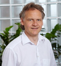 Spukti, Dr. Martin
